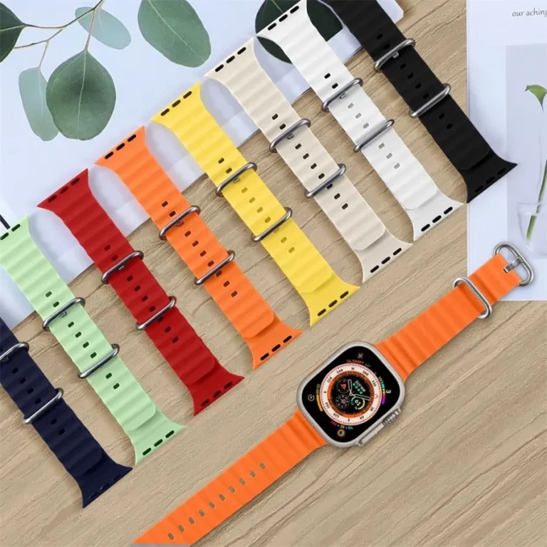 Bracelet Océan en silicone pour Apple Watch Ultra avec bouton de verrouillage.