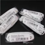 Écouteurs J5 couleur blanche design ergonomique