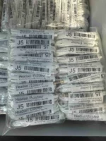 Écouteurs J5 fabriqués au Vietnam